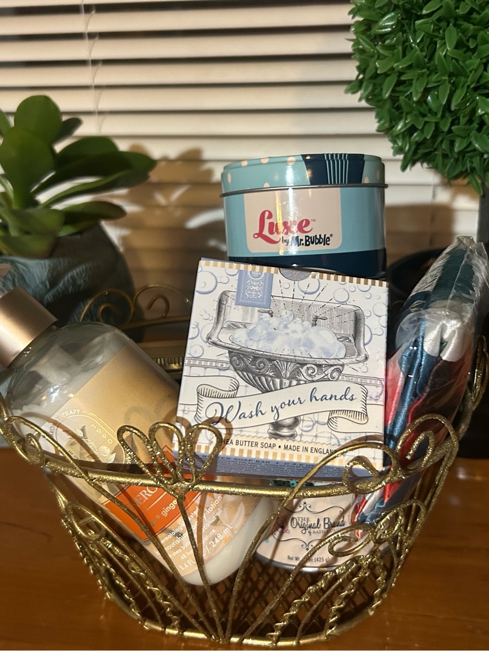 Gift Set for the Perfect Bath Experience